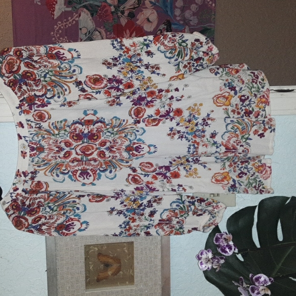 Bohemian floral Bila Blouse, floral print in a fun rainbow colors - Picture 7 of 7